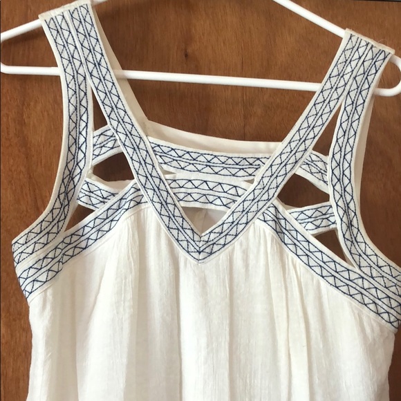 Casual White Summer Sundress - Picture 2 of 3